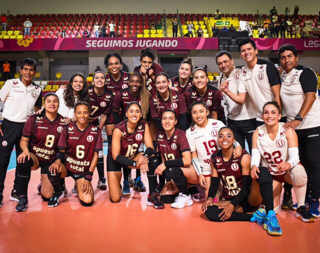 Voleibolista de Universitario protagonizó increíble suceso lleno de amor y garra: se casó, jugó y su equipo ganó