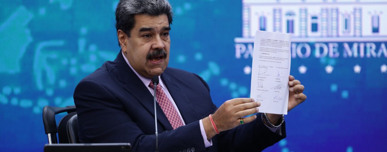 Maduro considera "prematuro" hablar sobre su "eventual candidatura" a las presidenciales