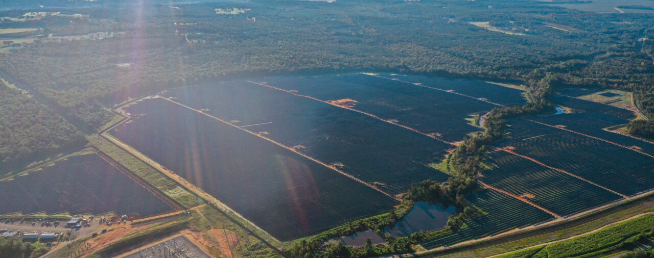 Qualitas Energy adquiere Heelstone, una compañía estadounidense de energías renovables