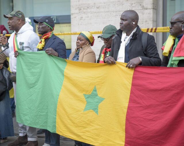 El diálogo nacional de Senegal propone celebrar las elecciones presidenciales el 2 de junio
