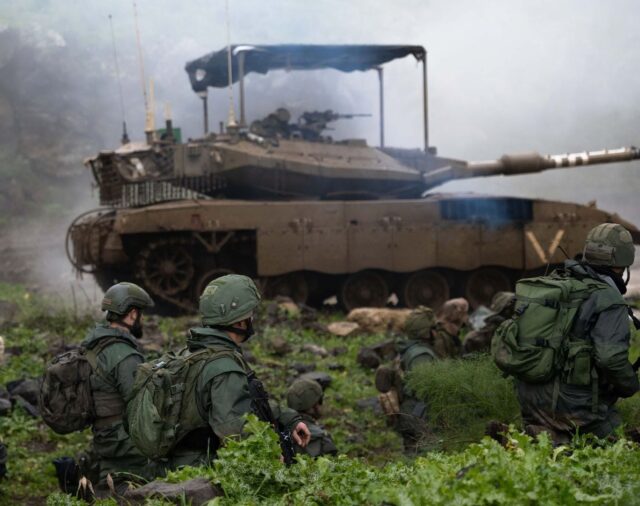 Las Fuerzas de Defensa de Israel siguen avanzando en Khan Younis y abatieron a decenas de terroristas