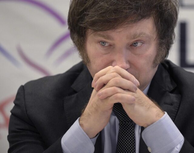 Milei pide la renuncia de dos altos funcionarios por falta de compromiso con la "modernización" del Estado