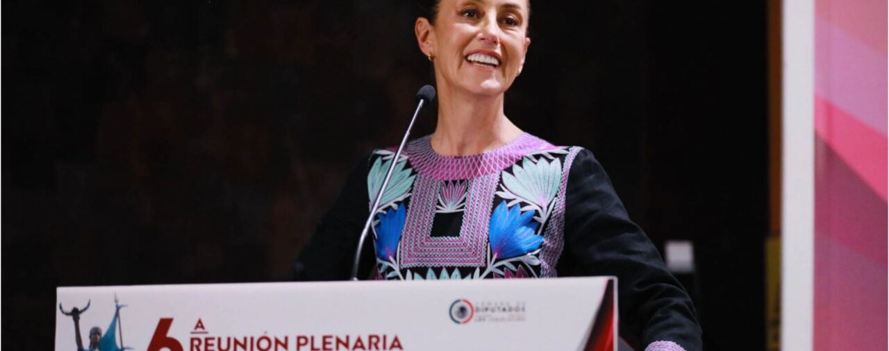 Por qué Claudia Sheinbaum tendrá que cambiar sus spots a dos días del inicio de las campañas presidenciales