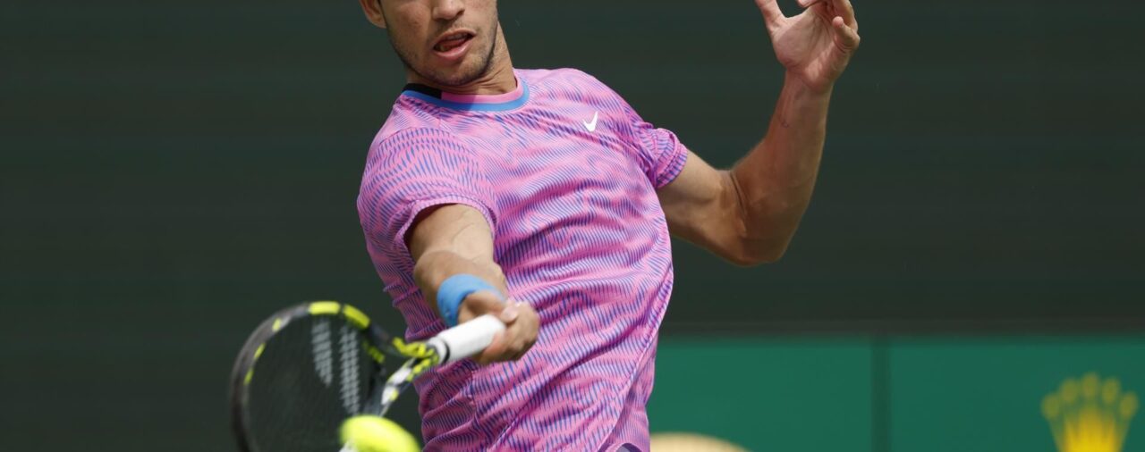 Carlos Alcaraz no falla ante Marozsan y avanza a cuartos de Indian Wells