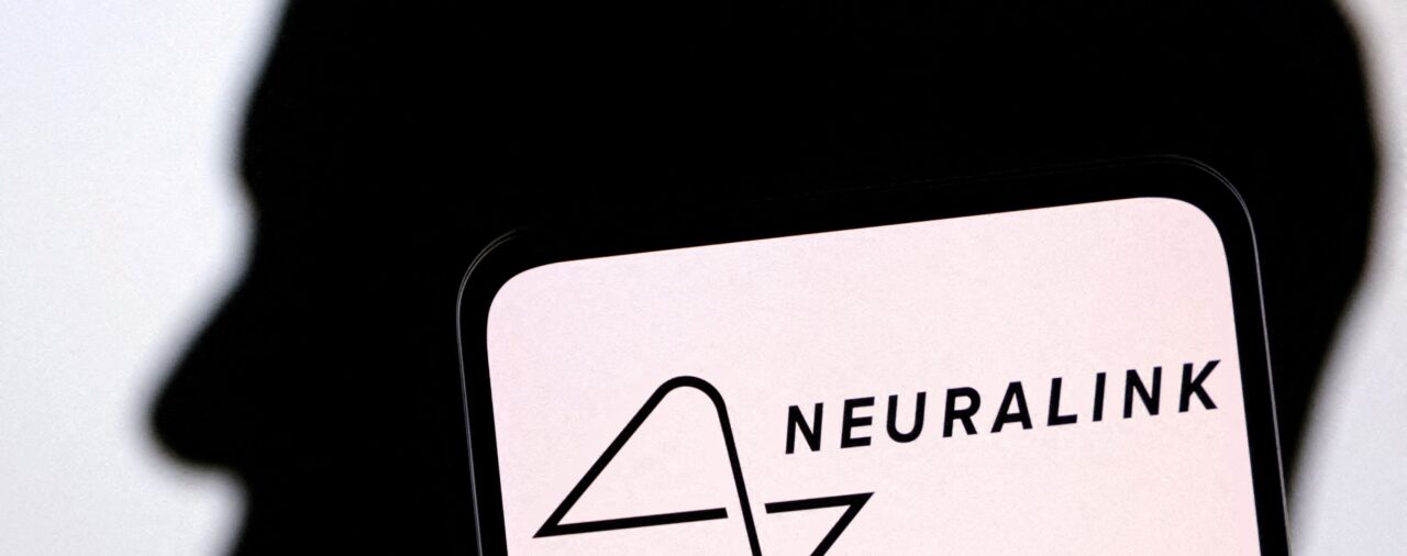 Elon Musk prometió restaurar la visión de gente ciega con Blindsight, la nueva tecnología de Neuralink