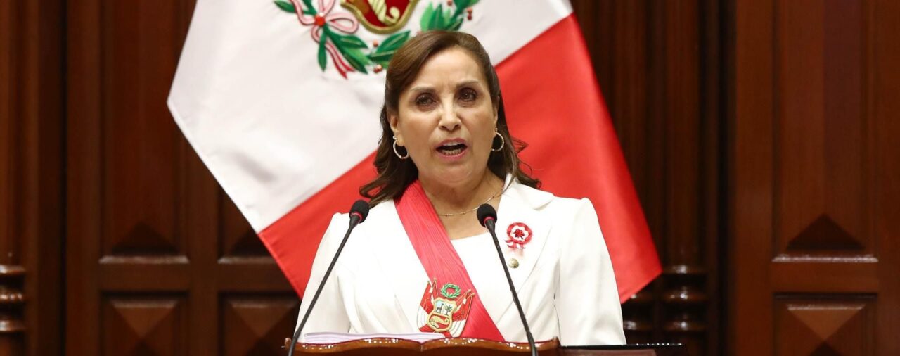 La Fiscalía de Perú registra el Palacio de Gobierno y la casa de Dina Boluarte por el 'caso Rolex'