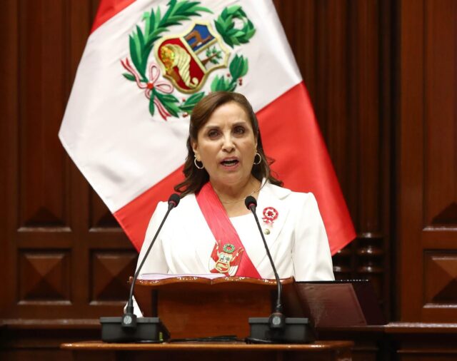 La Fiscalía de Perú registra el Palacio de Gobierno y la casa de Dina Boluarte por el 'caso Rolex'