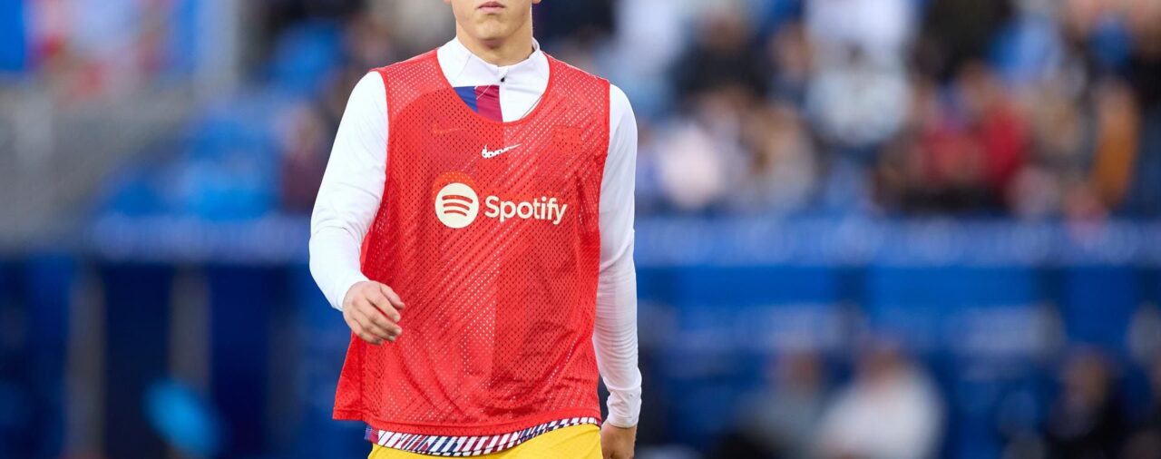 Pau Cubarsí, tras debutar con España: "Intento ser yo, salir con calma y jugar a lo que sé"