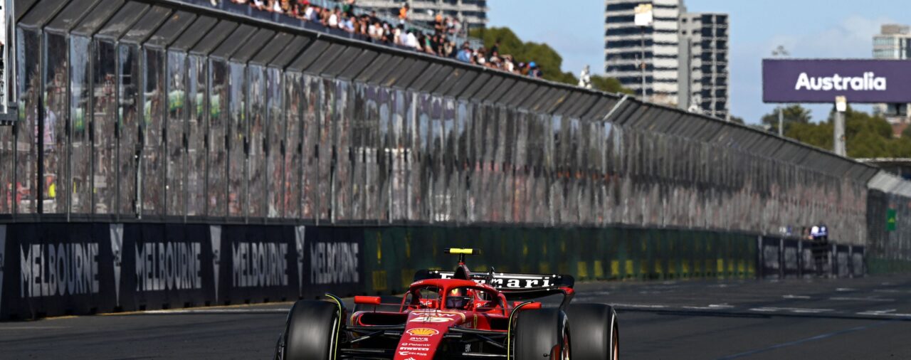 Un Carlos Sainz heroico se corona en Australia y vuelve a romper la hegemonía de Verstappen; Alonso brilla de nuevo
