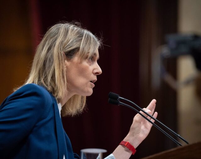 Albiach (Comuns) dice que tras el 12M "se podría reactivar" un pacto PSC-ERC en Barcelona