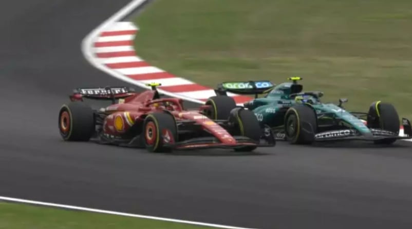 Alta tensión entre Alonso y Sainz por su accidente en China: “Le dejé espacio, pero él a mí no”