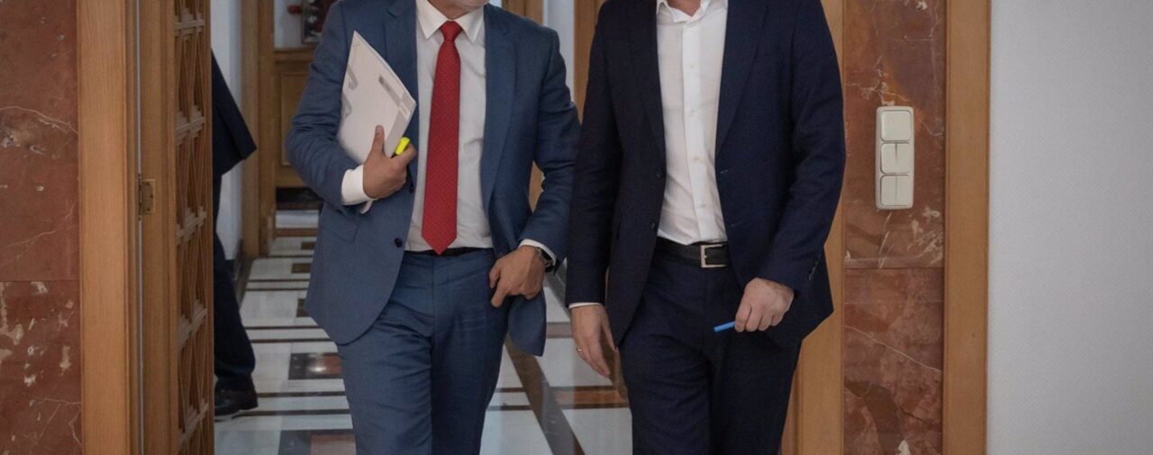 Canarias acudirá al TC para defender sus plenas competencias en materia de Costas ante el "desacuerdo" con el Estado