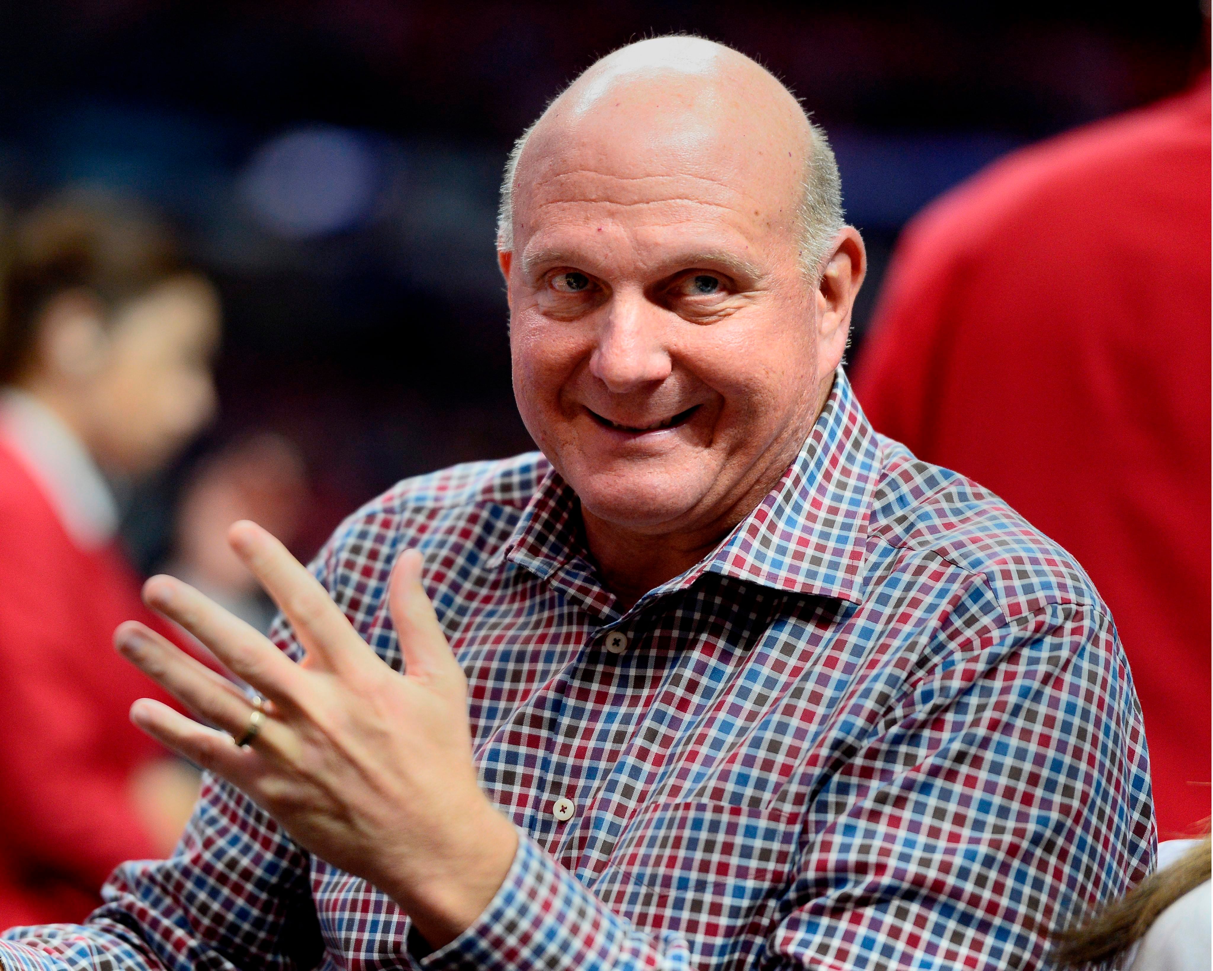 Imagen de archivo del dueño de los Clippers, el multimillonario Steve Ballmer. EFE/PAUL BUCK