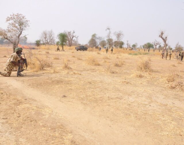 El Ejército rescata a una de las niñas secuestradas hace más de diez años por Boko Haram en Chibok