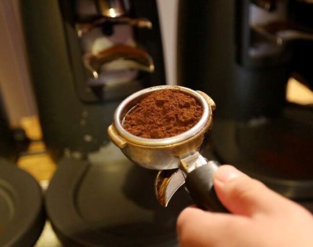 Este es el pequeño restaurante de colombianos que se hizo famoso en España por servir café de su propia finca en Risaralda