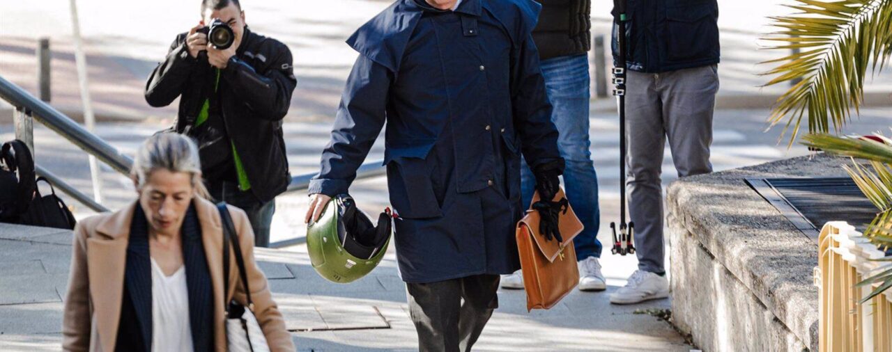 Exdirectivo de Telefónica tilda de "normal" que el contrato de asesoría con Rato se firmara a través de una sociedad