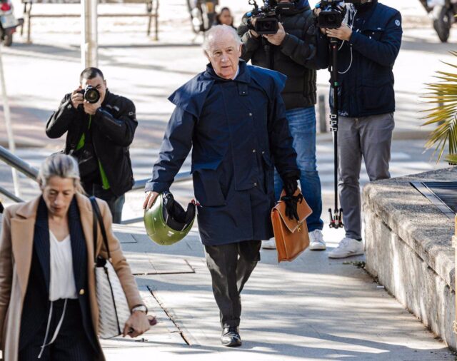 Exdirectivo de Telefónica tilda de "normal" que el contrato de asesoría con Rato se firmara a través de una sociedad