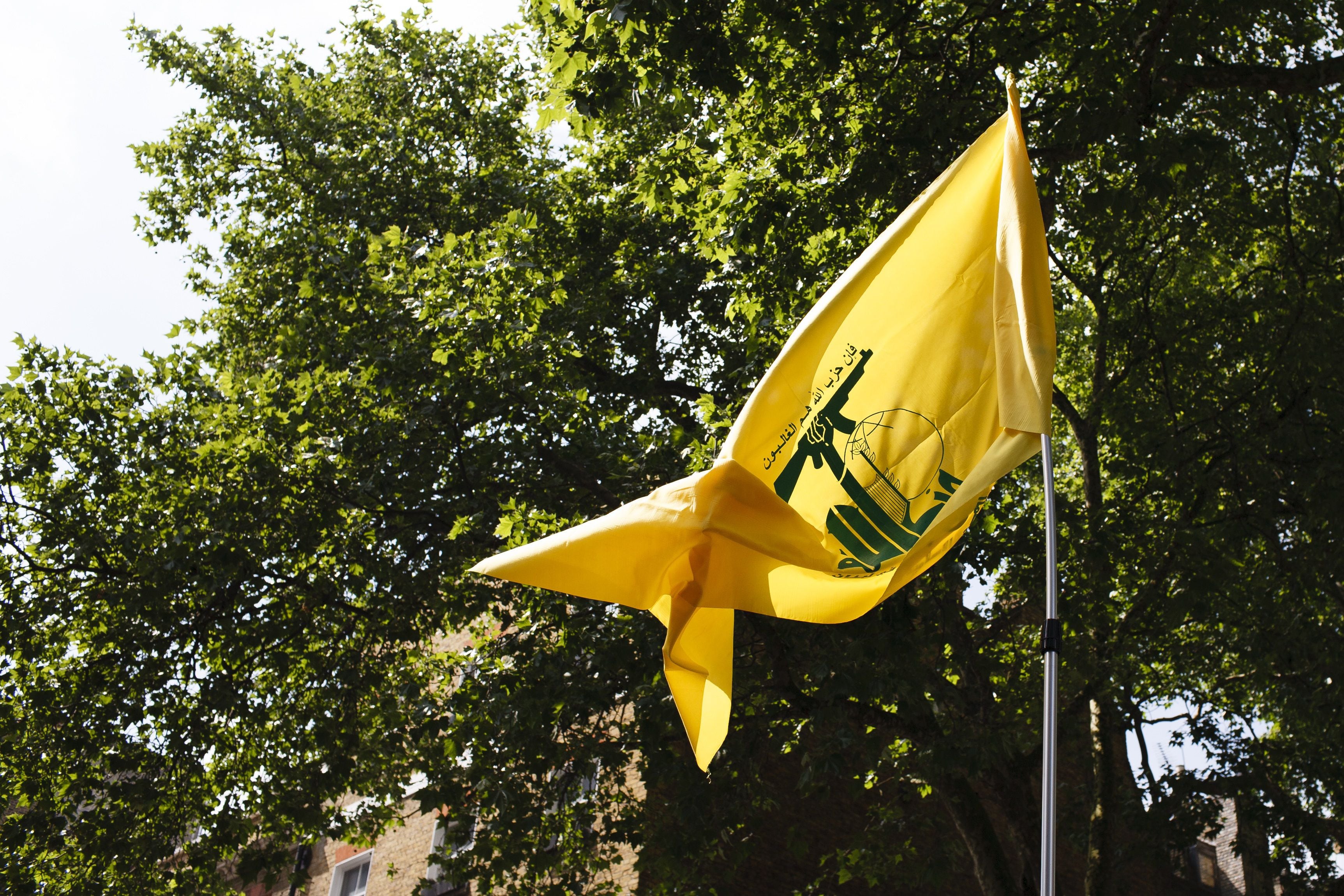Una bandera de Hezbollah. DAVID CLIFF / ZUMA PRESS / CONTACTOPHOTO
