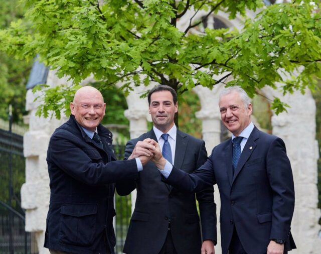 Ortuzar cree que a EH Bildu "empieza a patinar" y dice que el domingo es el PNV el que empezará "un nuevo ciclo"