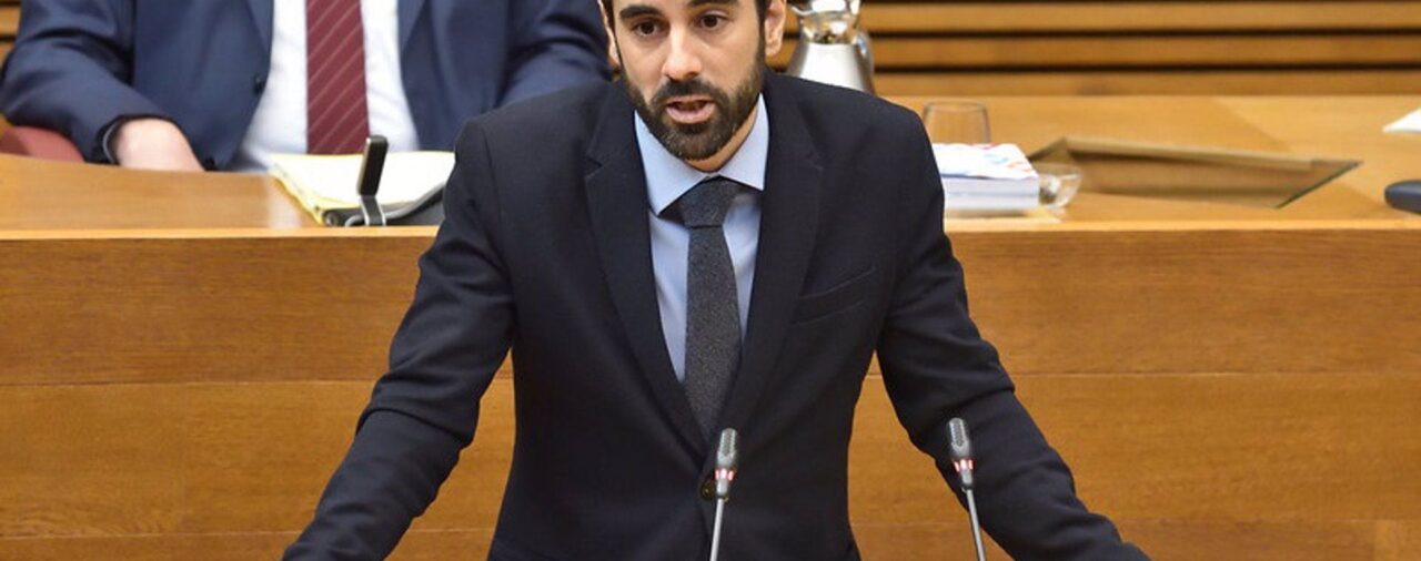 PSOE acusa a Mazón de usar deducciones fiscales como "cortina de humo" para ocultar bajada de impuestos a clases altas