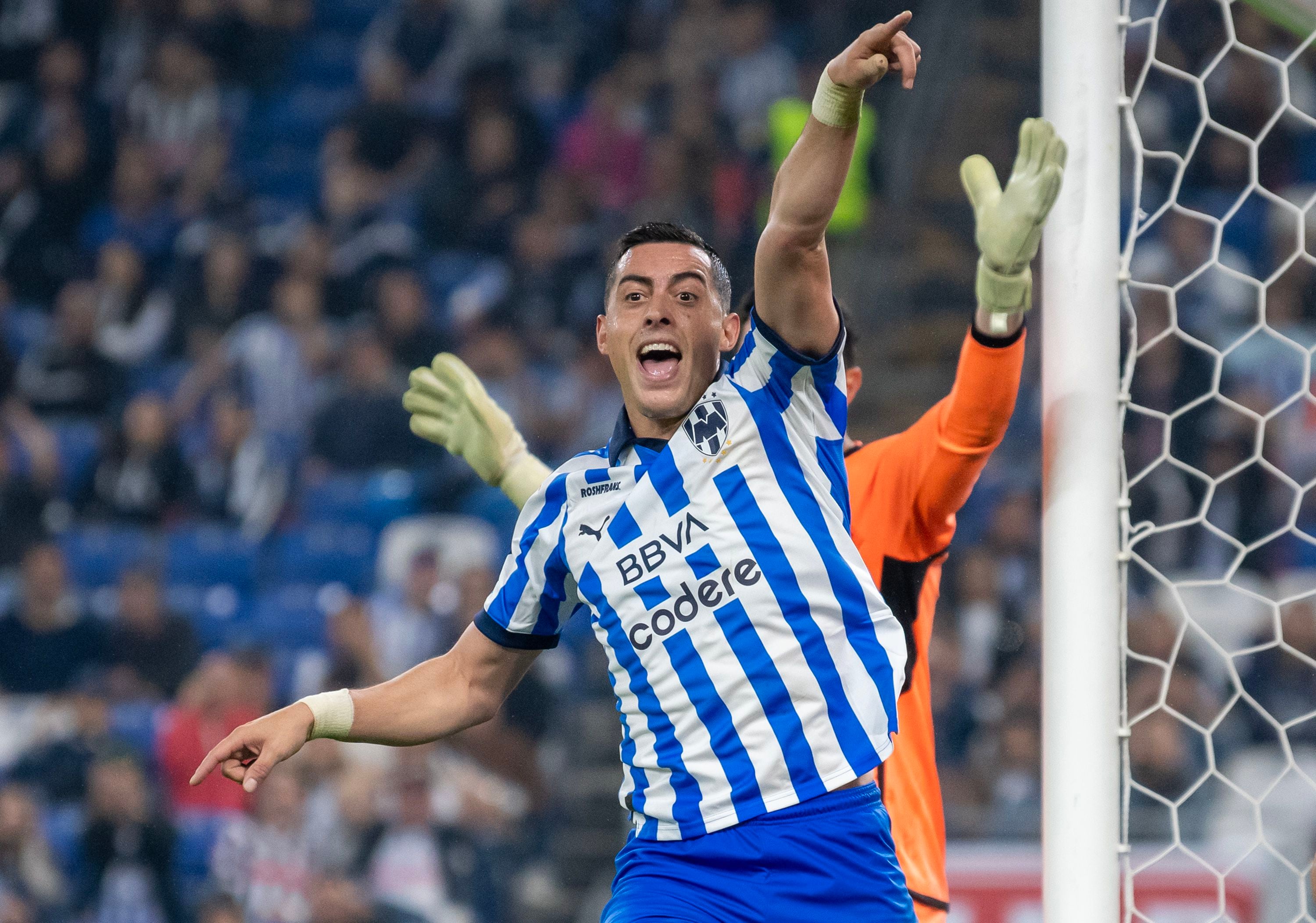 Fotografía de archivo de Rogelio Funes Mori de Rayados durante un partido en el estadio BBVA de la ciudad de Monterrey (México). EFE/Miguel Sierra 