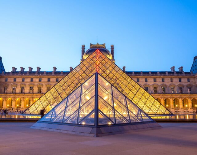 Una joven alertó sobre un método de robo en París: mujeres mayores y un documento para “ayudar” a niños