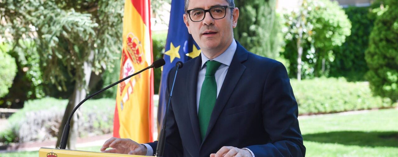 Bolaños ve "preocupante" que el PP "participe" en la estrategia de crispación y odio que achaca a la ultraderecha