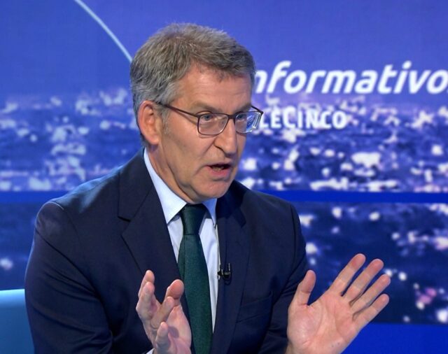 Feijóo dice que el objetivo del PSOE es que "se hable mucho de lo que dice Vox" y viceversa