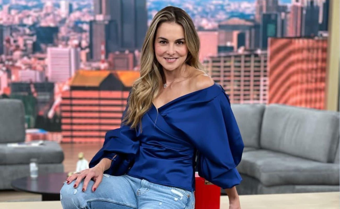 La presentadora Catalina Gómez se ha convertido en una de las personalidades más influyentes e icónicas de la farándula y el espectáculo - crédito @apuntesdecata/Instagram