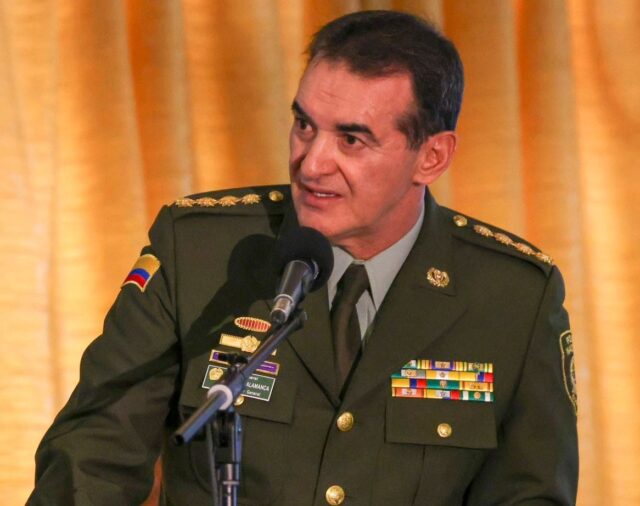 Por presunto abuso de poder y extralimitación de funciones, abren investigación en contra del director de la Policía