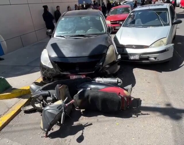 Balacera a las afueras del Metro Revolución en CDMX deja un hombre muerto y dos detenidos