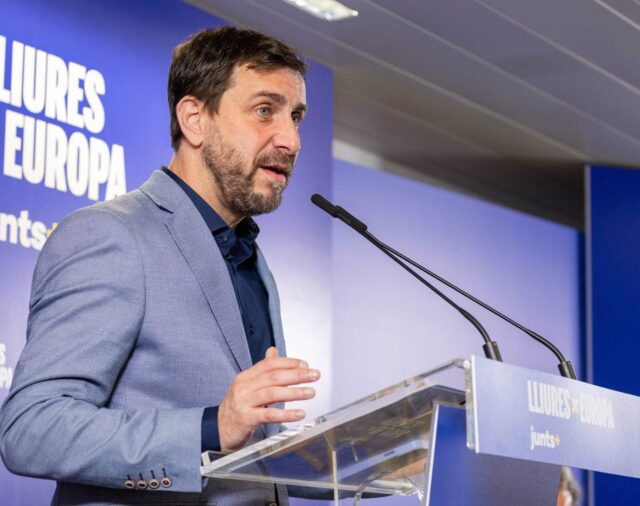 Comín asegura que Junts y PSOE mantienen sus reuniones mensuales con mediador internacional