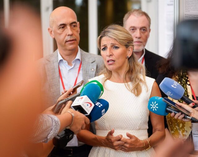 Díaz critica que Feijóo cuestiona la UCO y pide dejar trabajar a los jueces tras permitir una concentración ante Ferraz