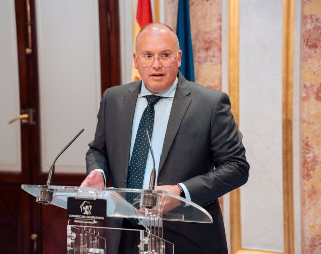 El PP carga contra el PSOE por "permitir el voto telemático" a los "fugados" del 'procés': "Convivencia lo llamaban"