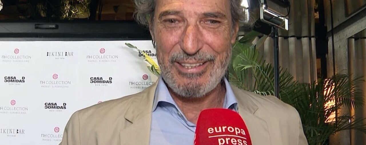 Javier García-Obregón celebra las buenas noticias en su familia tras años complicados