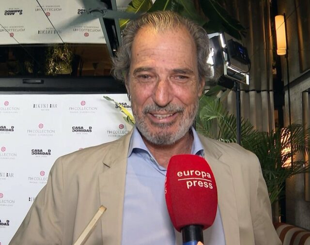 Javier García-Obregón celebra las buenas noticias en su familia tras años complicados