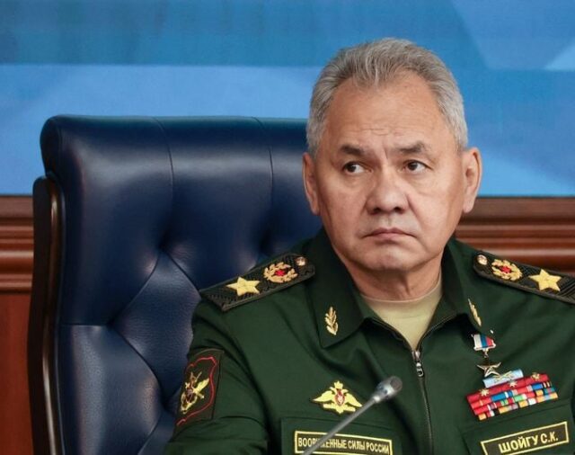 La Corte Penal Internacional ordenó el arresto del ministro de Defensa y del jefe de Estado Mayor de Rusia