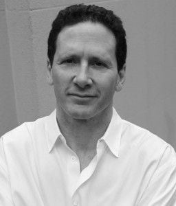 El periodista ha sido reconocido por sus investigaciones sobre seguridad, narcotráfico y política.