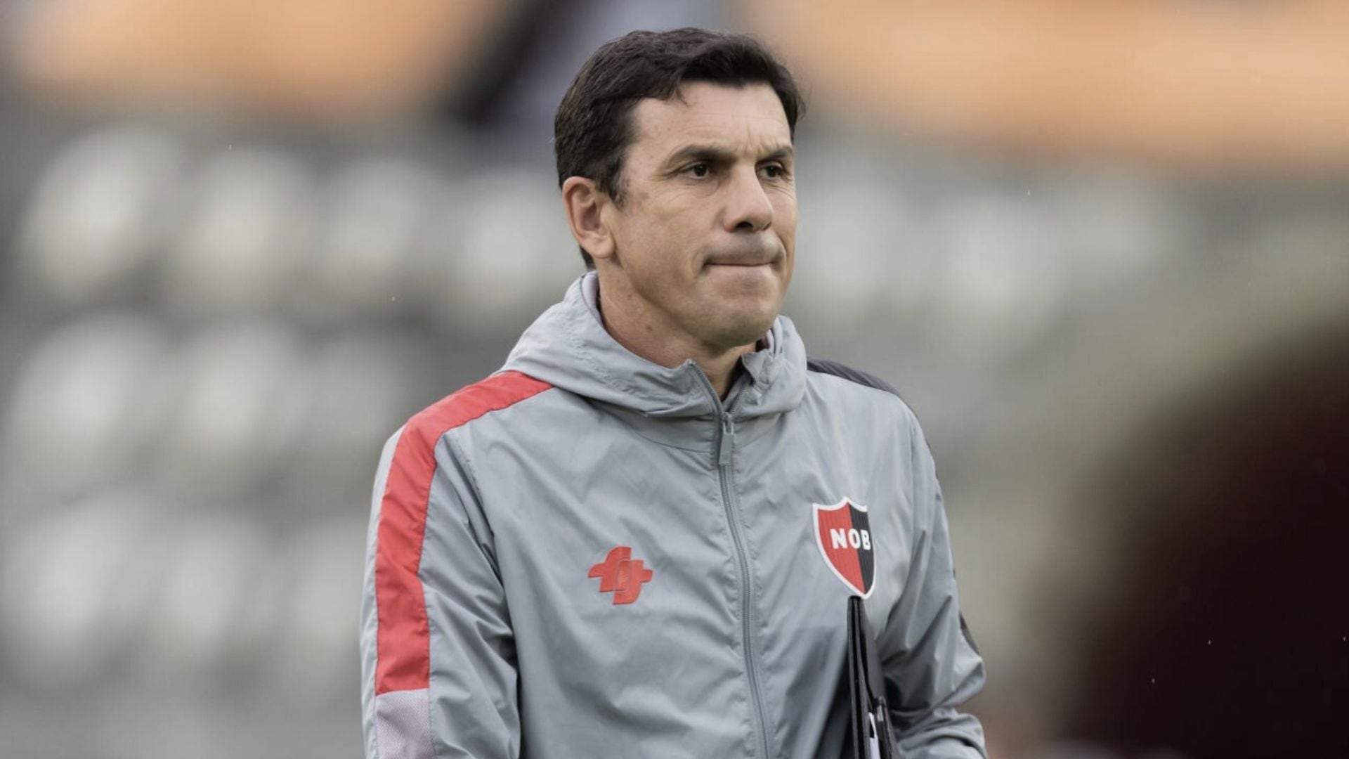 Mauricio Larriera dejó de ser entrenador de Newell's tras malos resultados en Liga Profesional Argentina.