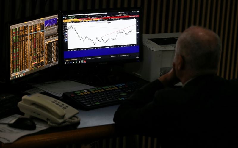 Un operador ante la pantalla. Las señales recientes no fueron buenas
REUTERS/Agustin Marcarian