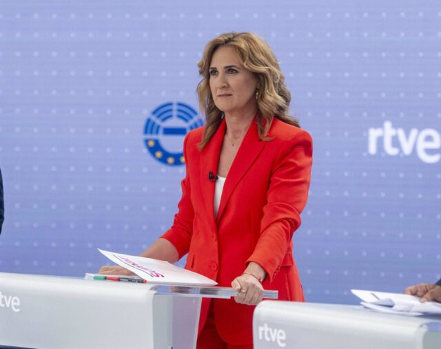 Sumar urge al PSOE ser "más zurdos" con las leyes y no con cartas de Sánchez