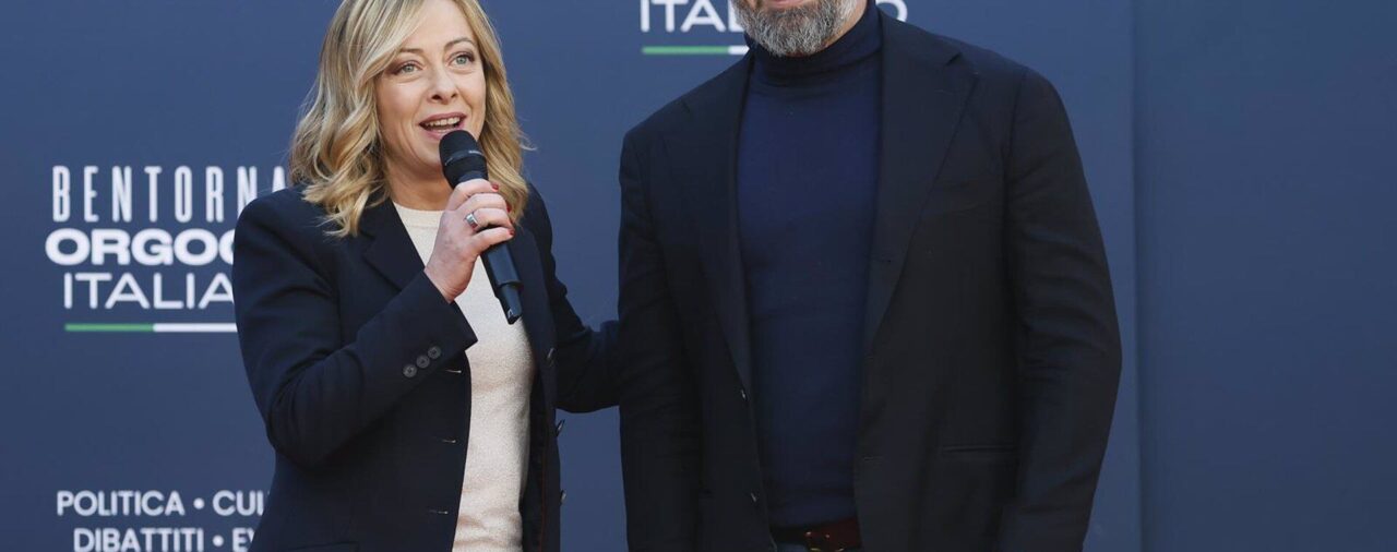 Abascal defiende su relación con Meloni "más allá de los grupos" del Parlamento europeo tras unirse a Orbán