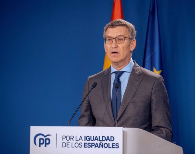 Feijóo busca abanderar el debate de la inmigración ilegal frente al "populismo" de Vox y la "inacción" de Sánchez