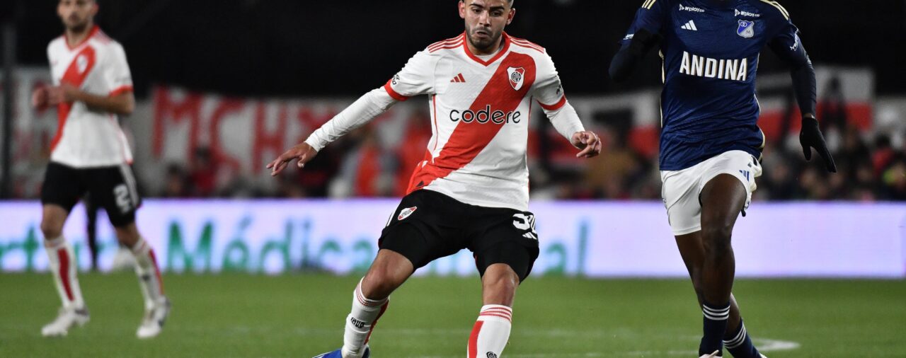 River Plate vence 1-0 a Millonarios en un amistoso en el estadio Monumental