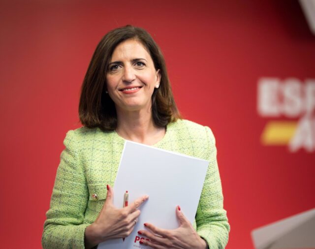 El PSOE pide explicaciones "inmediatas" a Feijóo sobre "los muchos millones de dinero público circulando en su familia"