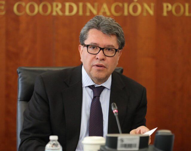 Monreal advierte sobre crisis constitucional si la Suprema Corte va contra la “sobrerrepresentación”