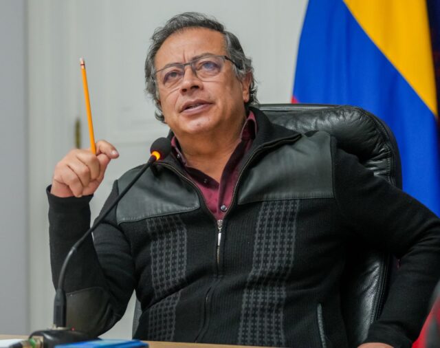 Presidente del Senado “le bajó el pulgar” a polémica propuesta para reelegir a Gustavo Petro: “No hay ambiente”