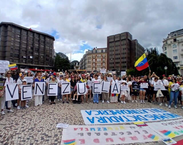 Venezolanos en Bilbao denuncian el "fraude electoral" y piden a la comunidad internacional "no hacer la vista gorda"