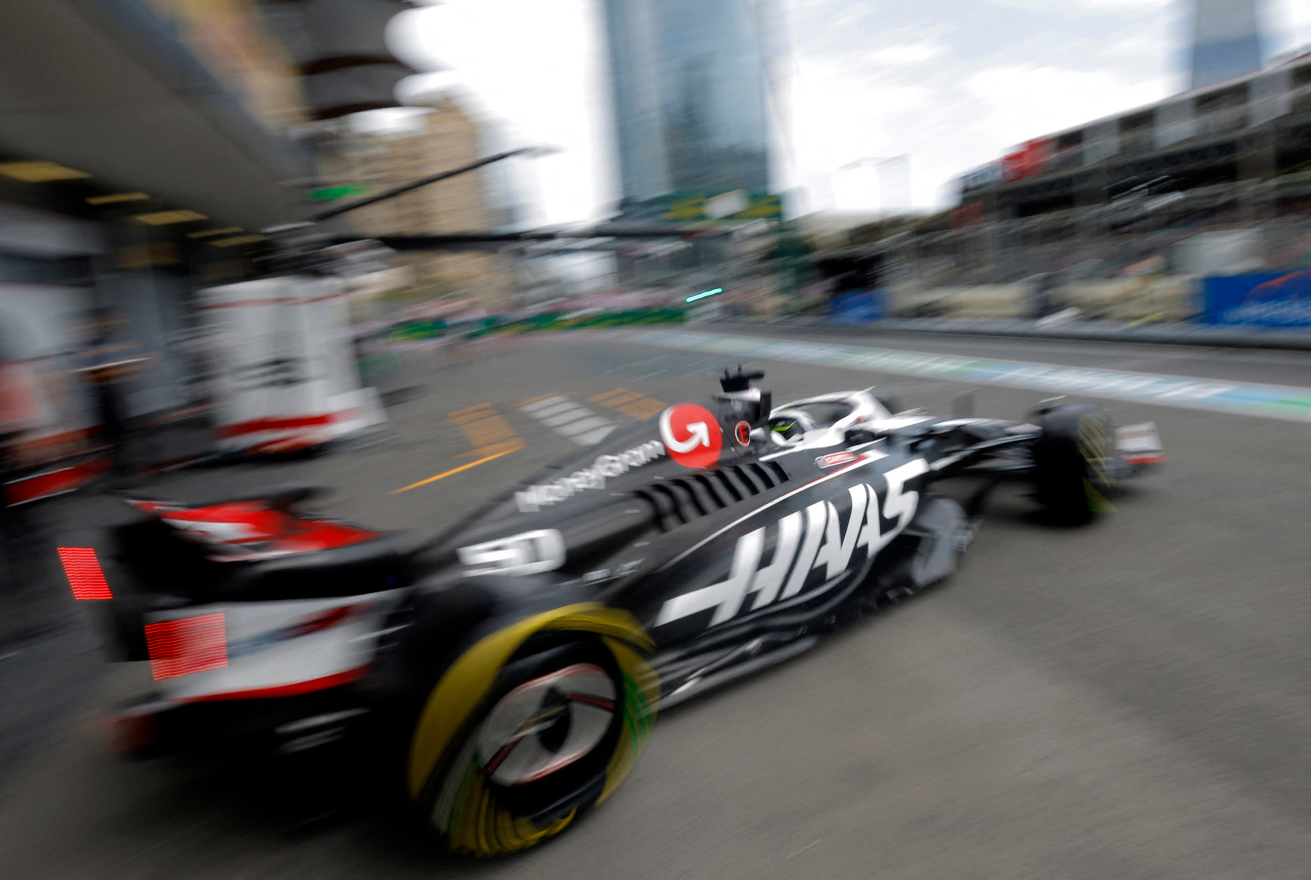 Bearman, que correrá para Haas en 2025, reemplaza este fin de semana a Magnussen (Foto: Reuters/Maxim Shemetov)