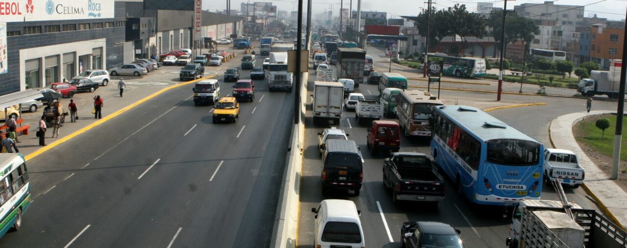 Paro de transportistas en Lima Norte EN VIVO: ‘Anconeros’ y otras líneas detienen servicio por asesinatos y extorsiones